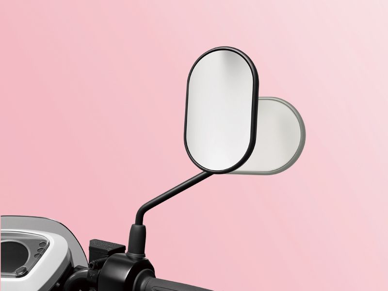 Rotatable rear mirror